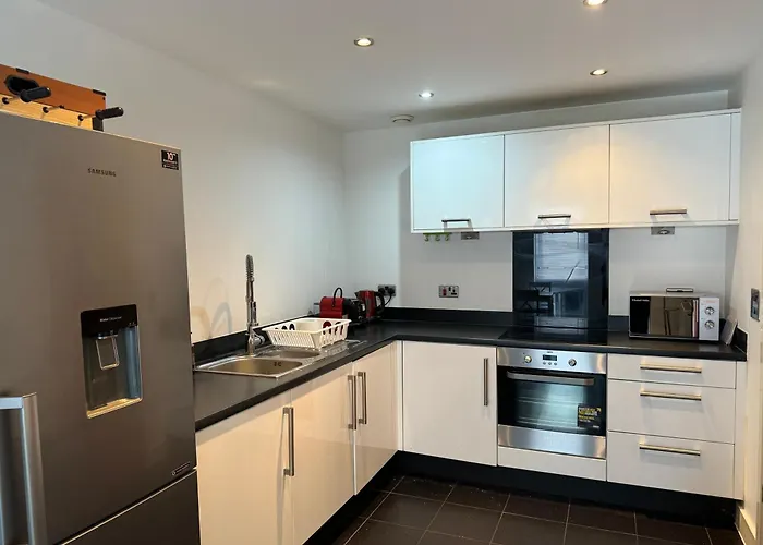 Greenwich 2 Bedroom Apartment